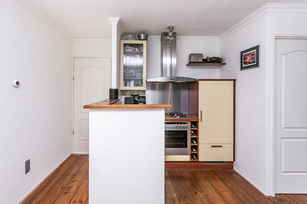 Foto - Verkocht onder voorbehoud: Appartement op 1e etage , 1 slaapkamer, balkon, duurzame VVE plus garage. Centraal gelegen nabij alle verbindingswegen.
